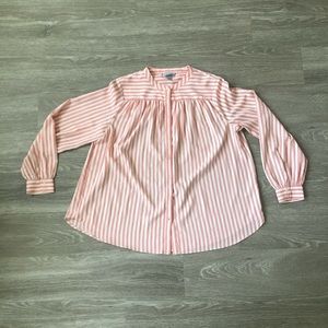 H&M Gentleman’s Collar Peasant Blouse